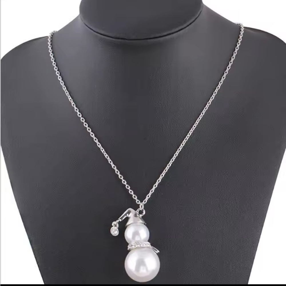 18K Gold & Pearl Snowman With Diamond Accent Pendantt Sweater Necklace - Picture 11 of 11